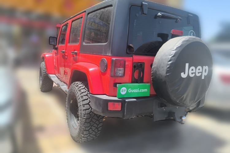 Used Jeep Wrangler 2014 2.8TD Sahara Four-Door Edition Rear Left 45 Deg