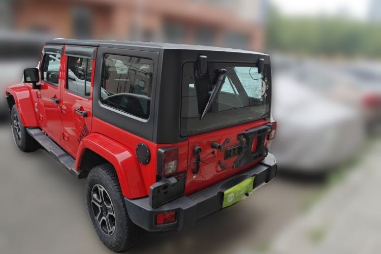 Used Jeep Wrangler 2014 2.8TD Sahara Four-Door Edition Rear Left 45 Deg