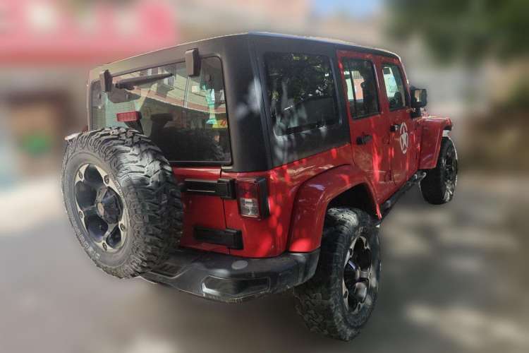 Used Jeep Wrangler 2014 2.8TD Sahara Four-Door Edition Rear Right 45 Deg