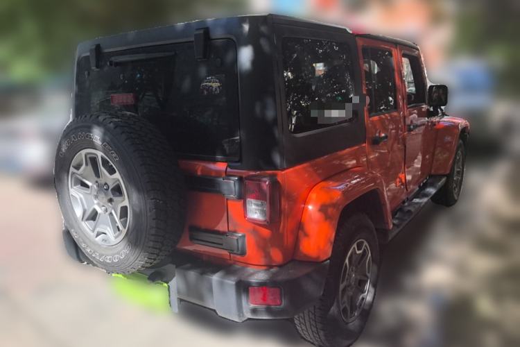 Used Jeep Wrangler 2014 3.0L Sahara Four-Door Edition Rear Right 45 Deg