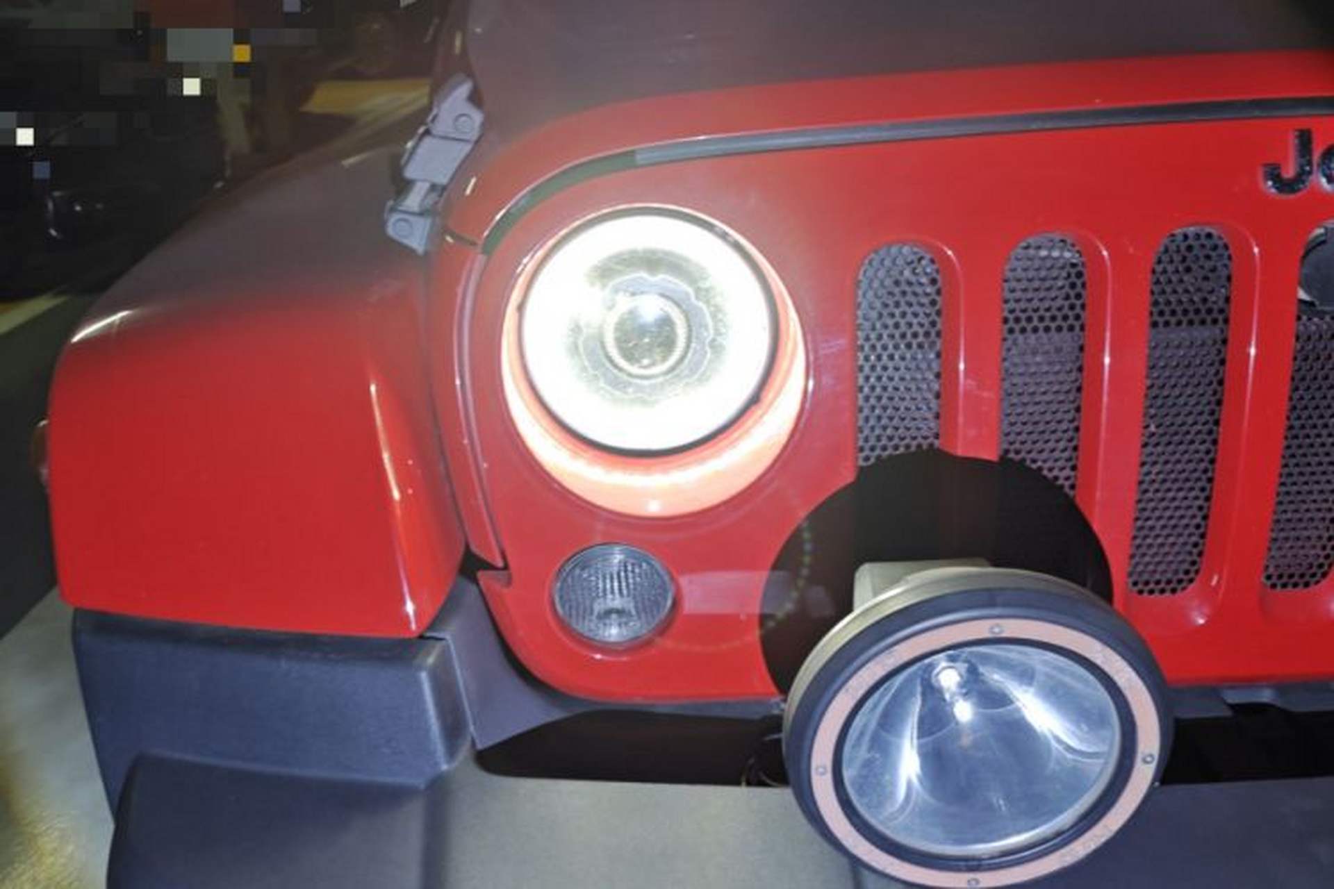 Used Jeep Wrangler 2014 2.8TD Sahara Four-Door Edition Right Front Headlight
