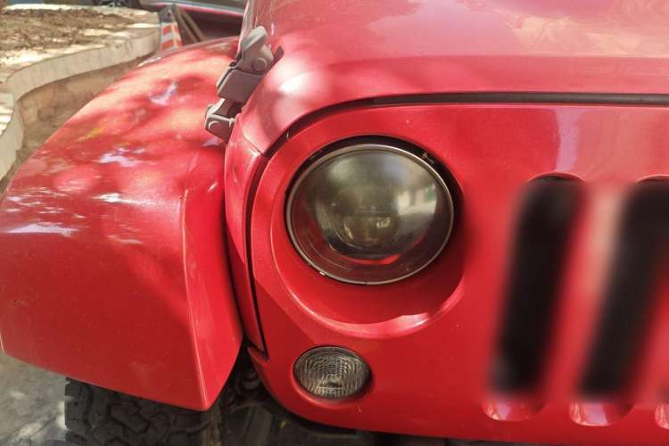 Used Jeep Wrangler 2014 2.8TD Sahara Four-Door Edition Right Front Headlight