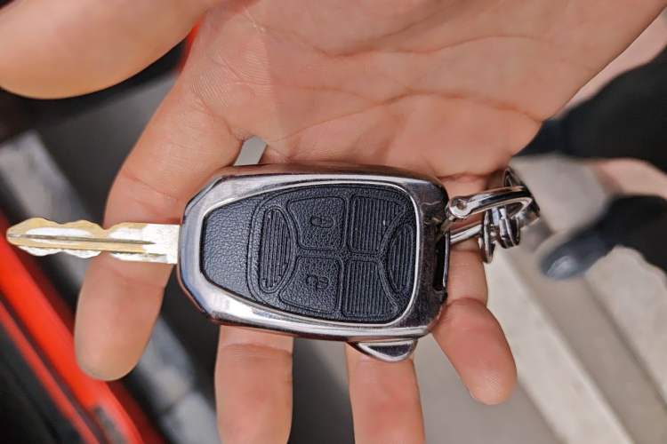 Used Jeep Wrangler 2014 3.0L Sahara Four-Door Edition Vehicle Key