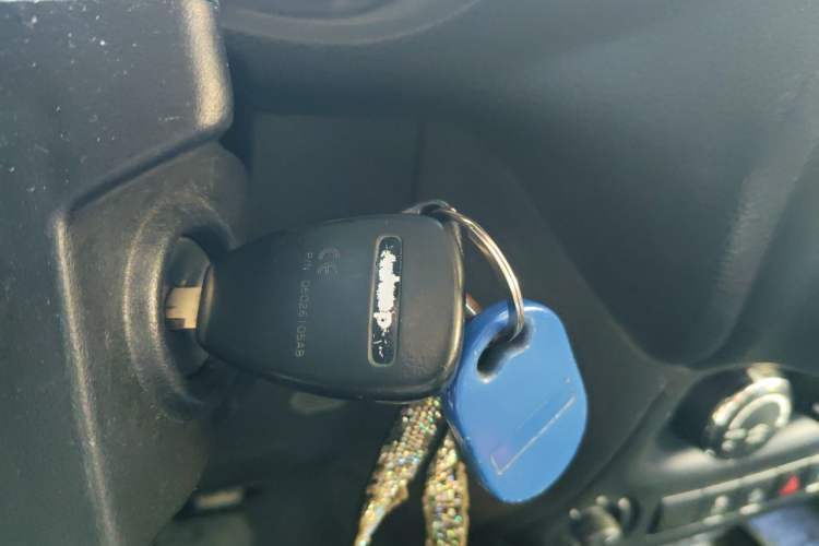 Used Jeep Wrangler 2014 3.0L Sahara Four-Door Edition Vehicle Key