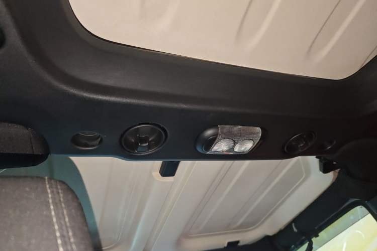 Used Jeep Wrangler 2014 2.8TD Sahara Four-Door Edition Headliner