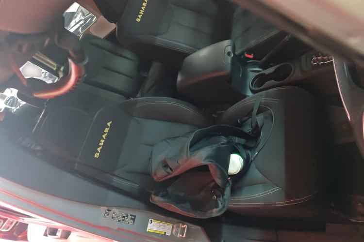 Used Jeep Wrangler 2014 2.8TD Sahara Four-Door Edition Right Front Seat