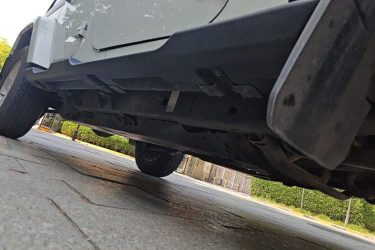 Used Jeep Wrangler 2014 3.0L Sahara Four-Door Edition Chassis Front Right
