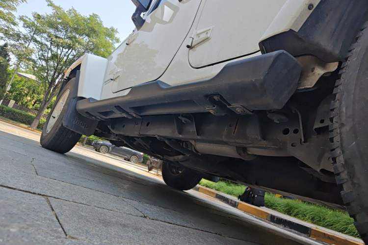 Used Jeep Wrangler 2014 3.0L Sahara Four-Door Edition Chassis Rear Left