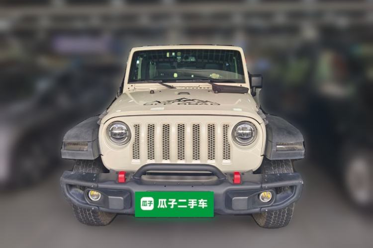 Used Jeep Wrangler 2014 3.0L Sahara Four-Door Edition Front