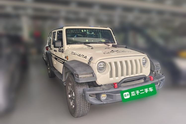 Used Jeep Wrangler 2014 3.0L Sahara Four-Door Edition Front Right 45 Deg