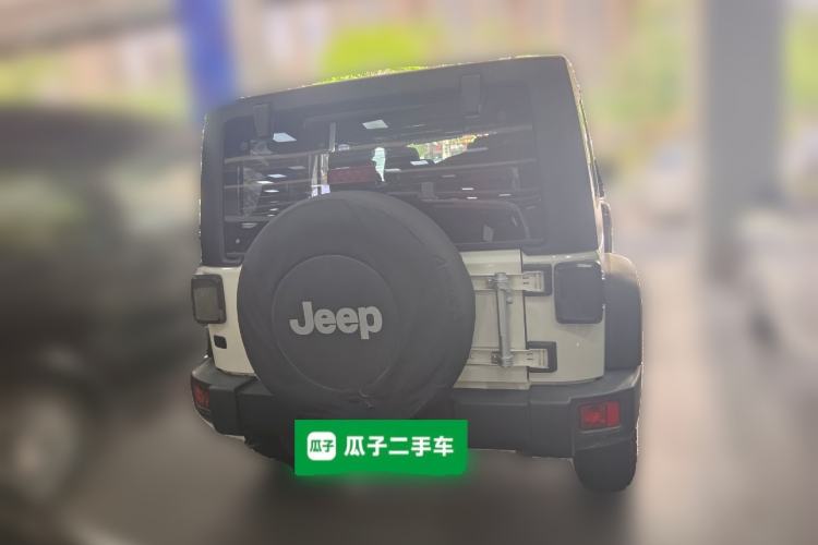 Used Jeep Wrangler 2014 3.0L Sahara Four-Door Edition Rear