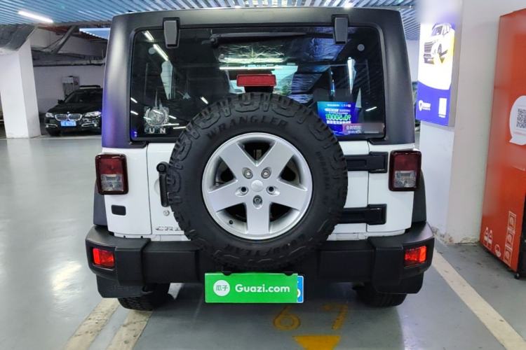 Used Jeep Wrangler 2014 2.8TD Sahara Four-Door Edition Rear