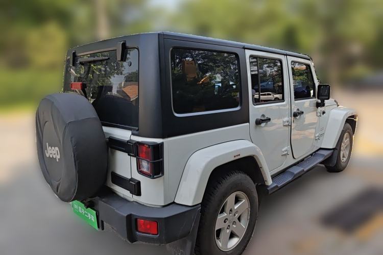 Used Jeep Wrangler 2014 3.0L Sahara Four-Door Edition Rear Right 45 Deg
