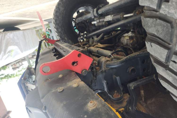 Used Jeep Wrangler 2014 2.8TD Sahara Four-Door Edition Chassis Front