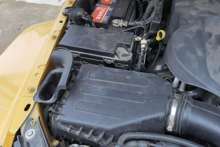 Used Jeep Wrangler 2014 3.0L Sahara Four-Door Edition Engine Bay Right