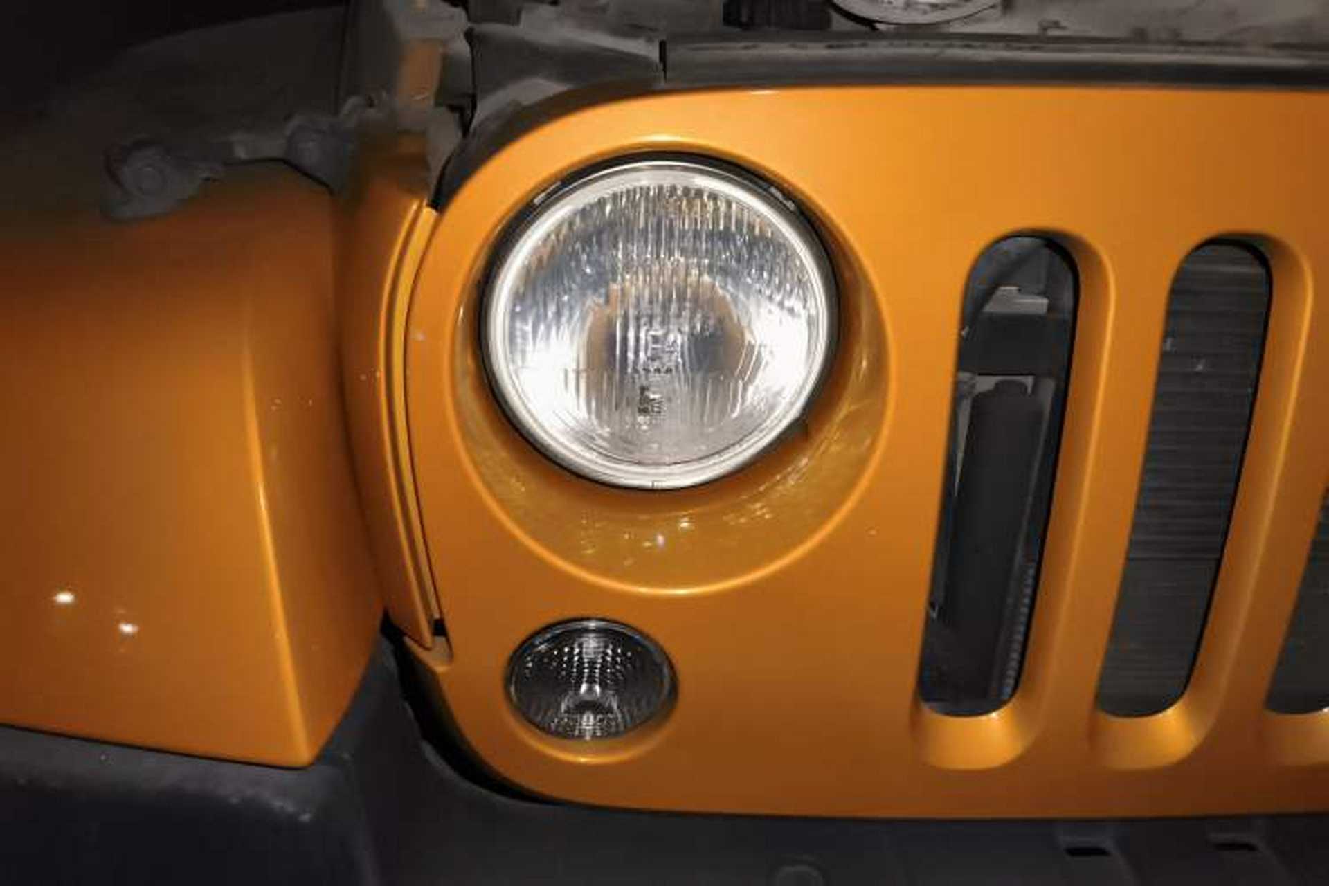 Used Jeep Wrangler 2014 3.0L Sahara Four-Door Edition Exterior 6