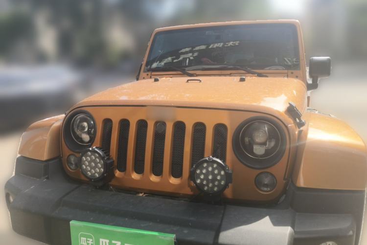 Used Jeep Wrangler 2014 3.0L Sahara Four-Door Edition Front