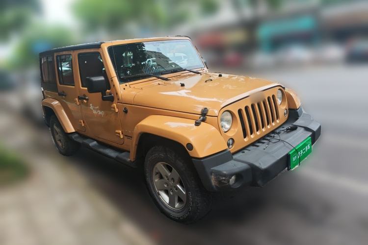Used Jeep Wrangler 2014 3.0L Sahara Four-Door Edition Front Right 45 Deg