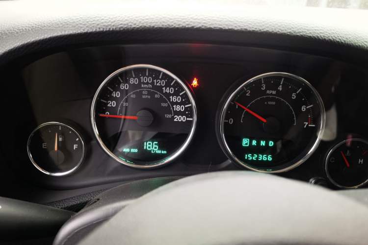 Used Jeep Wrangler 2014 3.0L Sahara Four-Door Edition Instrument Cluster
