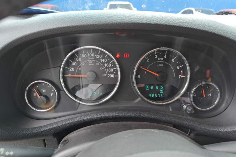 Used Jeep Wrangler 2014 3.0L Sahara Four-Door Edition Instrument Cluster