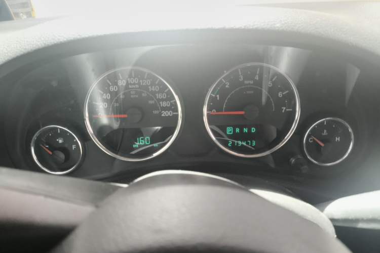 Used Jeep Wrangler 2014 3.0L Sahara Four-Door Edition Instrument Cluster