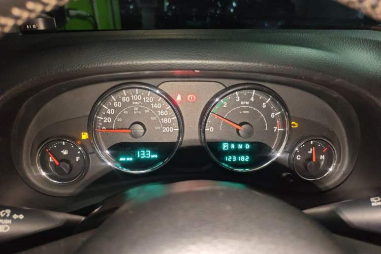 Used Jeep Wrangler 2014 3.0L Sahara Four-Door Edition Instrument Cluster