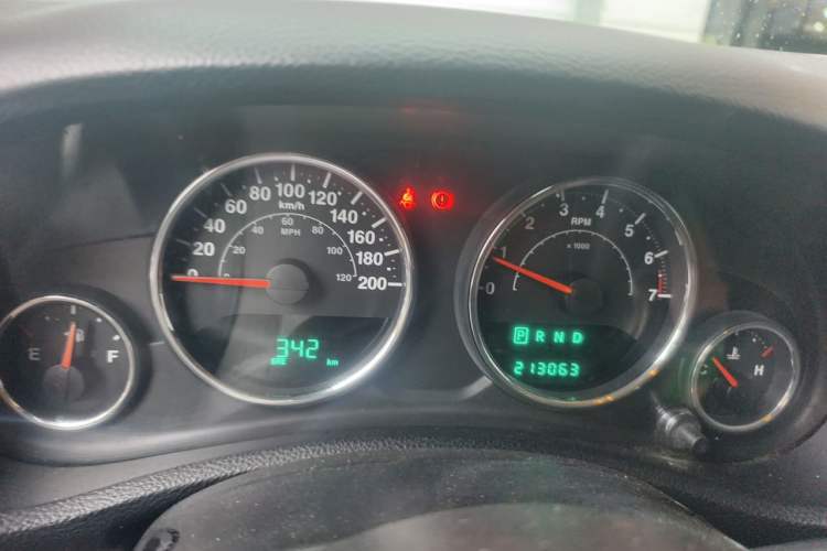 Used Jeep Wrangler 2014 3.0L Sahara Four-Door Edition Instrument Cluster