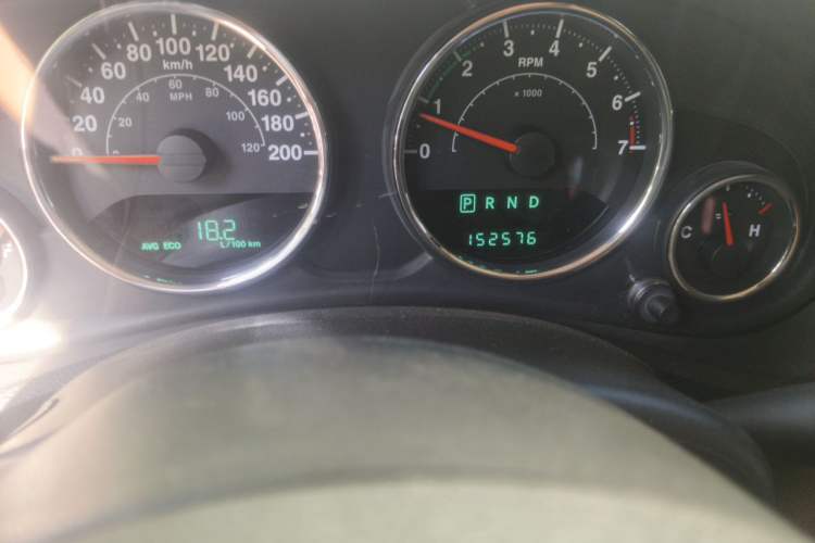 Used Jeep Wrangler 2014 3.0L Sahara Four-Door Edition Odometer Close Up
