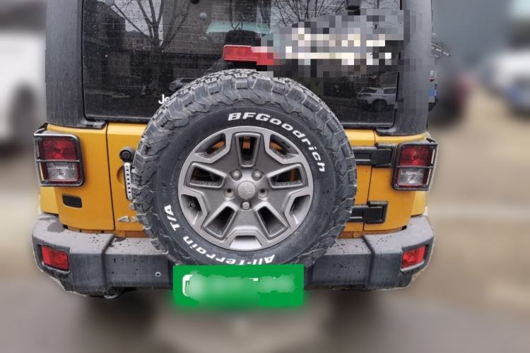 Used Jeep Wrangler 2014 3.0L Sahara Four-Door Edition Rear