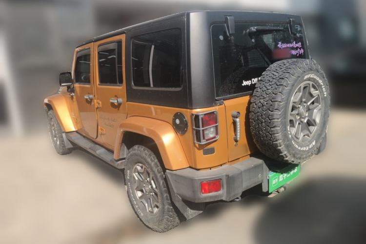 Used Jeep Wrangler 2014 3.0L Sahara Four-Door Edition Rear Left 45 Deg