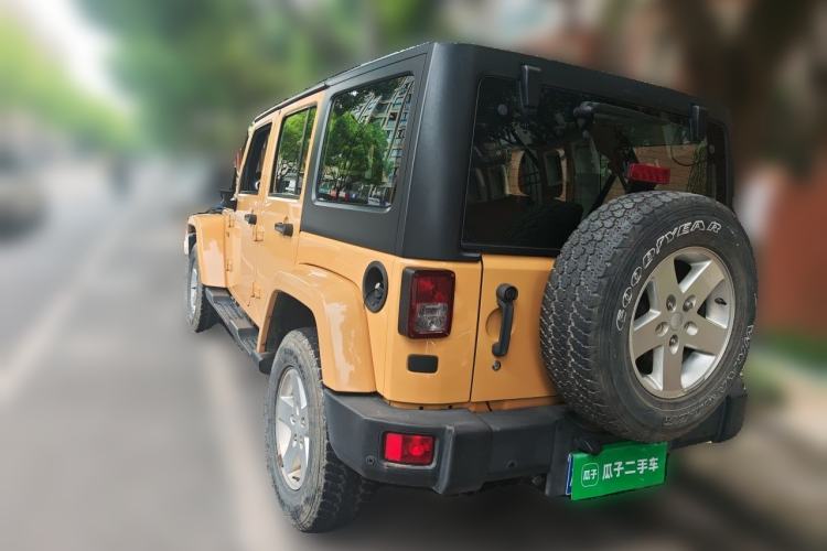 Used Jeep Wrangler 2014 3.0L Sahara Four-Door Edition Rear Left 45 Deg