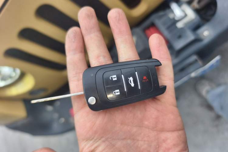 Used Jeep Wrangler 2014 3.0L Sahara Four-Door Edition Vehicle Key