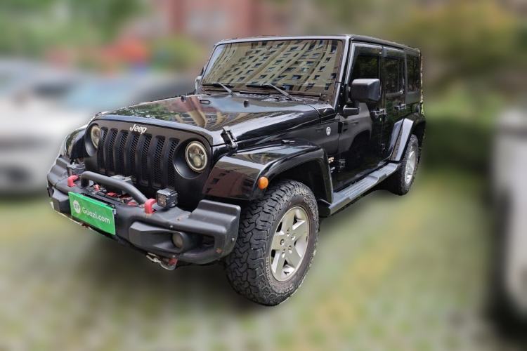 Used Jeep Wrangler 2015 2.8TD Sahara Four-Door Comfort Edition Guazi used car, China used car export, Used car for sale, Used  cars, Cheapest cars for sale