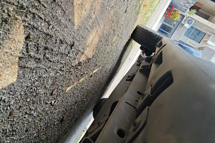 Used Jeep Wrangler 2015 3.0L Sahara Four-Door Comfort Edition Chassis Front Right