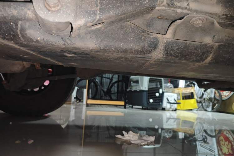 Used Jeep Wrangler 2015 2.8TD Sahara Four-Door Edition Chassis Rear Right