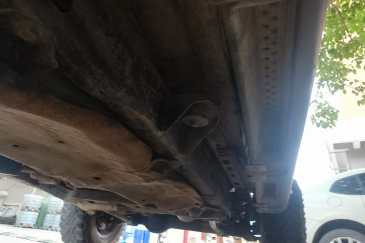 Used Jeep Wrangler 2015 2.8TD Sahara Four-Door Edition Chassis Rear Right