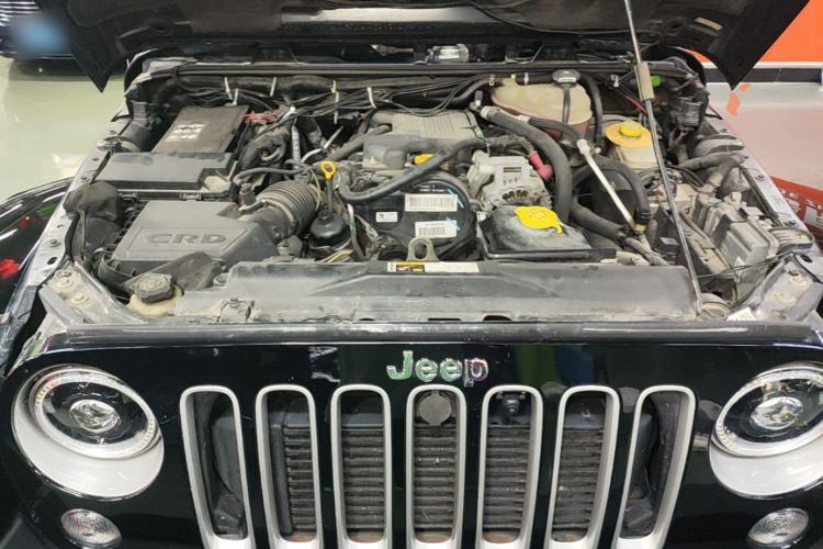 Used Jeep Wrangler 2015 2.8TD Sahara Four-Door Comfort Edition Engine Bay