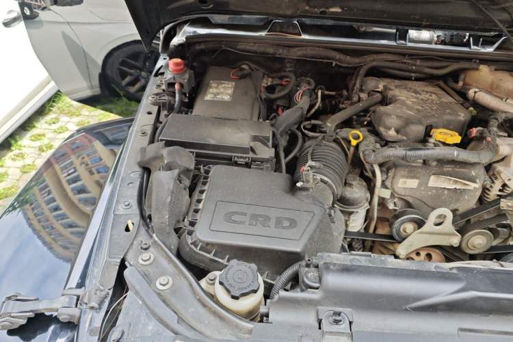 Used Jeep Wrangler 2015 2.8TD Sahara Four-Door Comfort Edition Engine Bay Right