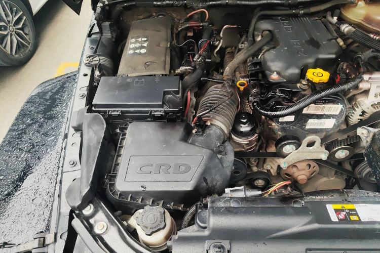 Used Jeep Wrangler 2015 2.8TD Sahara Four-Door Comfort Edition Engine Bay Right