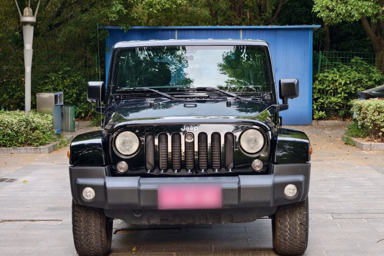 Used Jeep Wrangler 2015 2.8TD Sahara Four-Door Comfort Edition Exterior 1