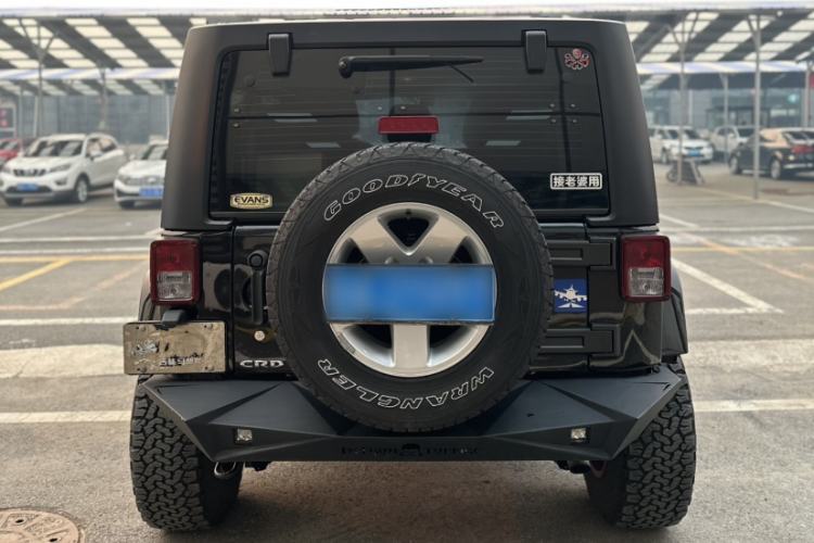 Used Jeep Wrangler 2015 2.8TD Sahara Four-Door Comfort Edition Exterior 5