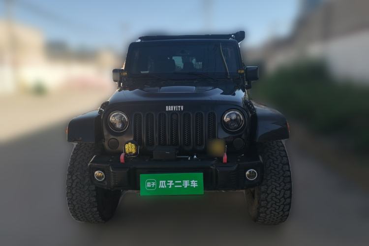 Used Jeep Wrangler 2015 3.0L Sahara Four-Door Edition Front