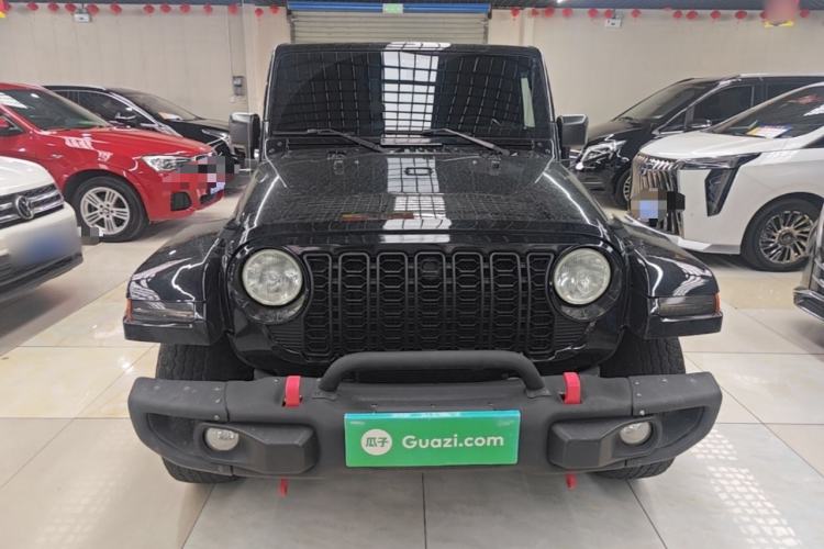 Used Jeep Wrangler 2015 3.0L Sahara Four-Door Comfort Edition Front