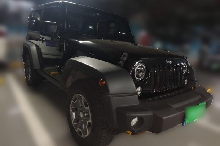 Used Jeep Wrangler 2015 3.6L Rubicon Two-Door Comfort Edition Front Right 45 Deg