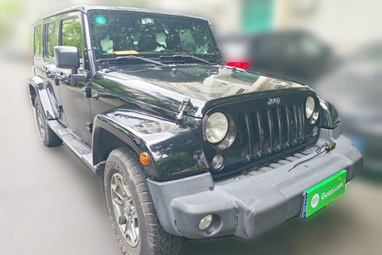 Used Jeep Wrangler 2015 3.0L Sahara Four-Door Edition Front Right 45 Deg