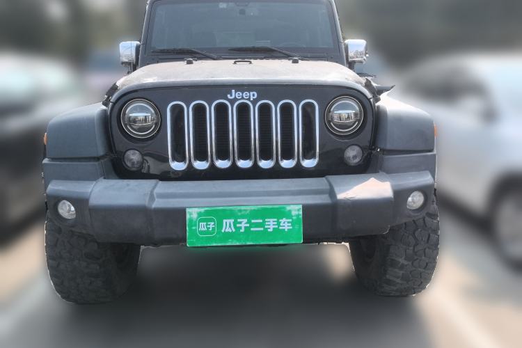Used Jeep Wrangler 2015 3.6L Rubicon two-door model Front