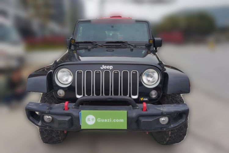 Used Jeep Wrangler 2015 3.0L Sahara Four-Door Comfort Edition Front