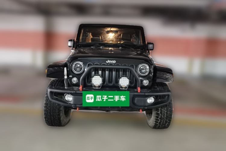 Used Jeep Wrangler 2015 3.0L Sahara Four-Door Edition Front