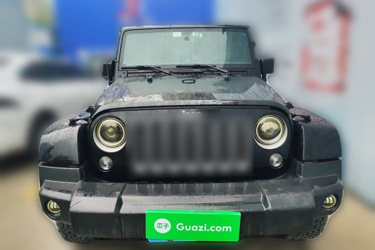 Used Jeep Wrangler 2015 2.8TD Sahara Four-Door Comfort Edition Front