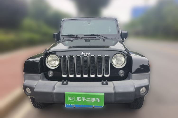 Used Jeep Wrangler 2015 3.0L Sahara Four-Door Comfort Edition Front